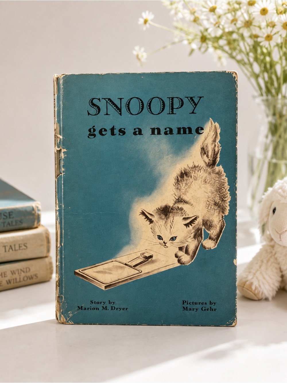 Vintage 1950s Snoopy Gets a‎ Name by Marion M. Dryer – Illustrated by Mary Gehr